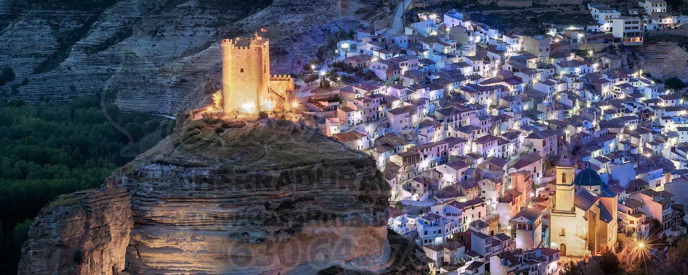 Nocturna de Alcalá del Júcar Iluminación Nocturna de Alcalá del Júcar